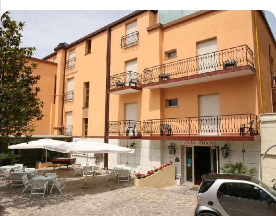 Hotel Riposo กัตเตโออามาเร ภายนอก รูปภาพ