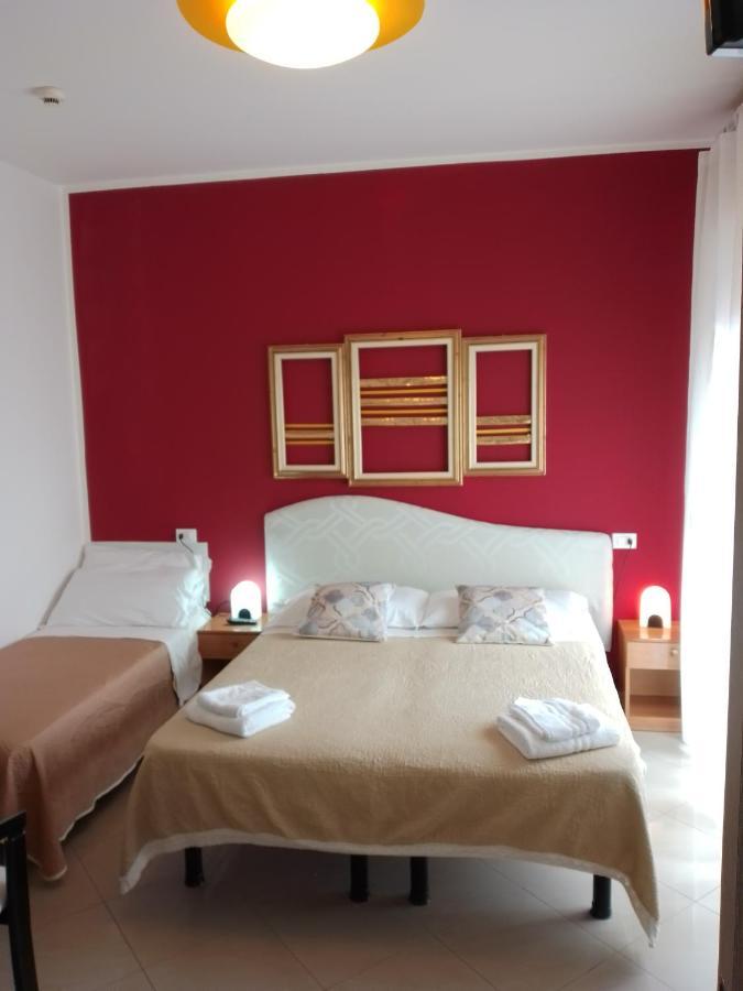 Hotel Riposo กัตเตโออามาเร ภายนอก รูปภาพ