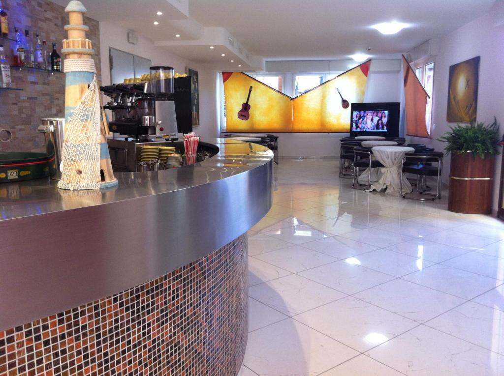 Hotel Riposo กัตเตโออามาเร ภายนอก รูปภาพ
