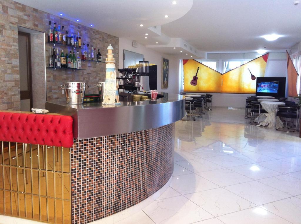 Hotel Riposo กัตเตโออามาเร ภายนอก รูปภาพ