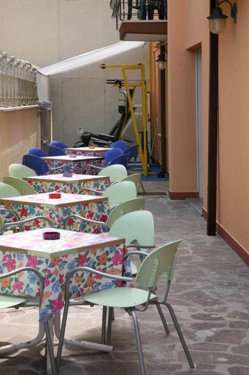 Hotel Riposo กัตเตโออามาเร ภายนอก รูปภาพ