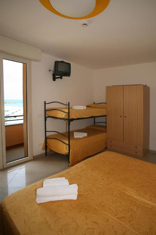 Hotel Riposo กัตเตโออามาเร ภายนอก รูปภาพ
